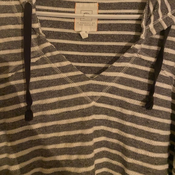 V neck foxy hoodie oversized look. - Picture 4 of 7